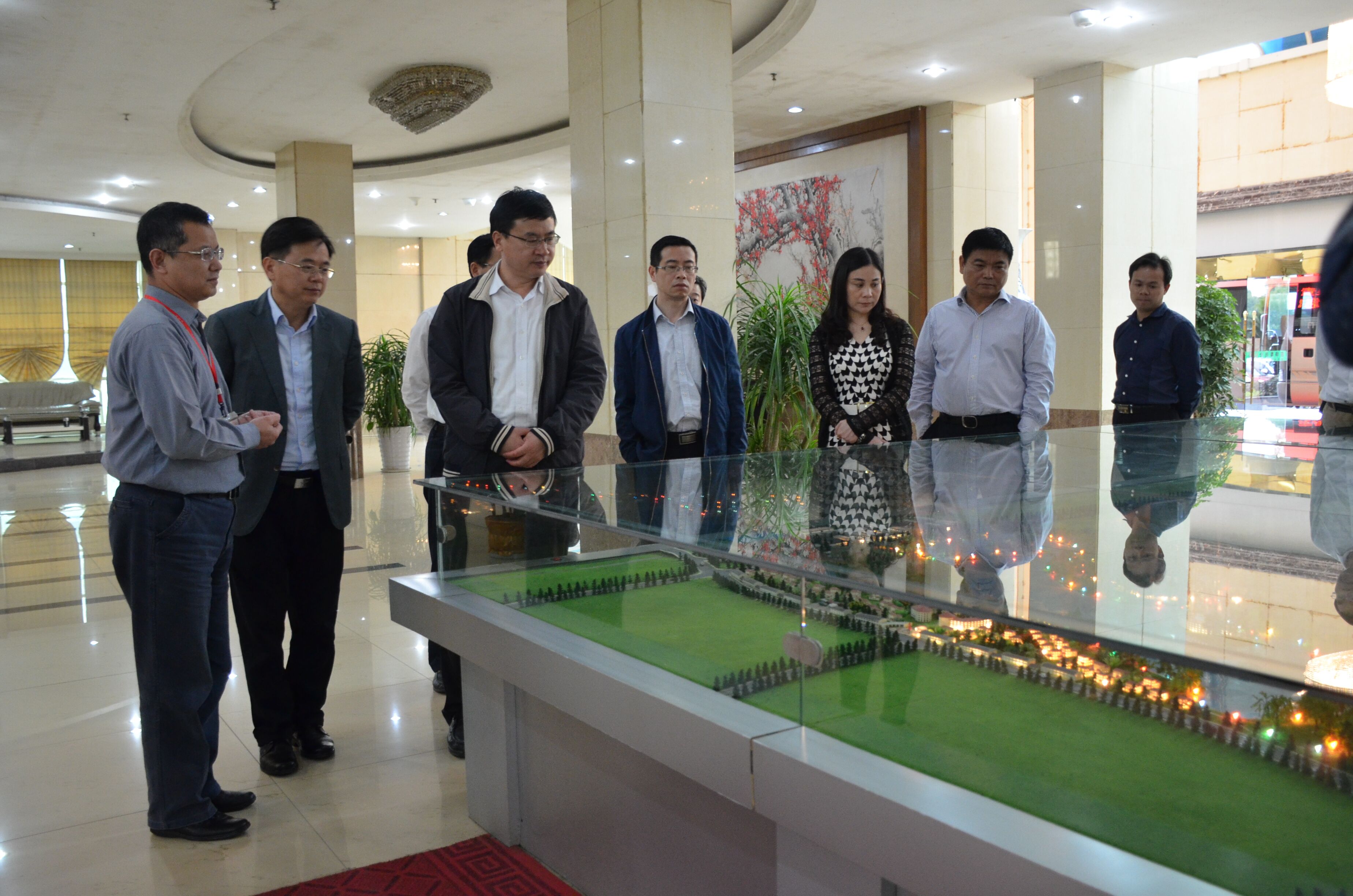 宜春市委常委、副市長陳如標蒞臨我司參觀考察