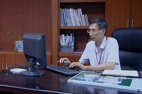 肖國(guó)文獲首屆樟樹市勞動(dòng)模范榮譽(yù)稱號(hào)